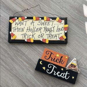 Halloween Trick or Treat Signs